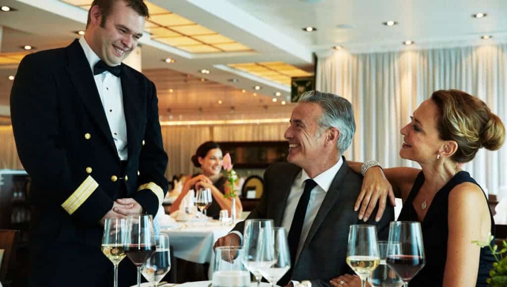 https://www.mundycruising.co.uk/cruise-news/cruise-advice/best-cruise-lines-formal-dress-code