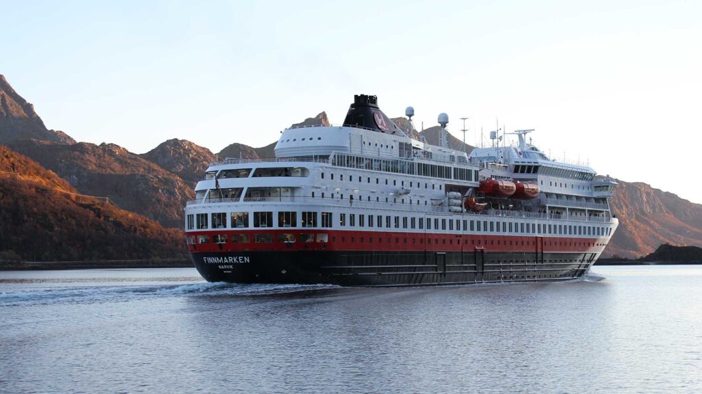 hurtigruten cruise