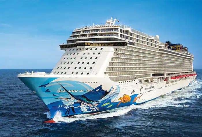 norwegian cruise line in the sea