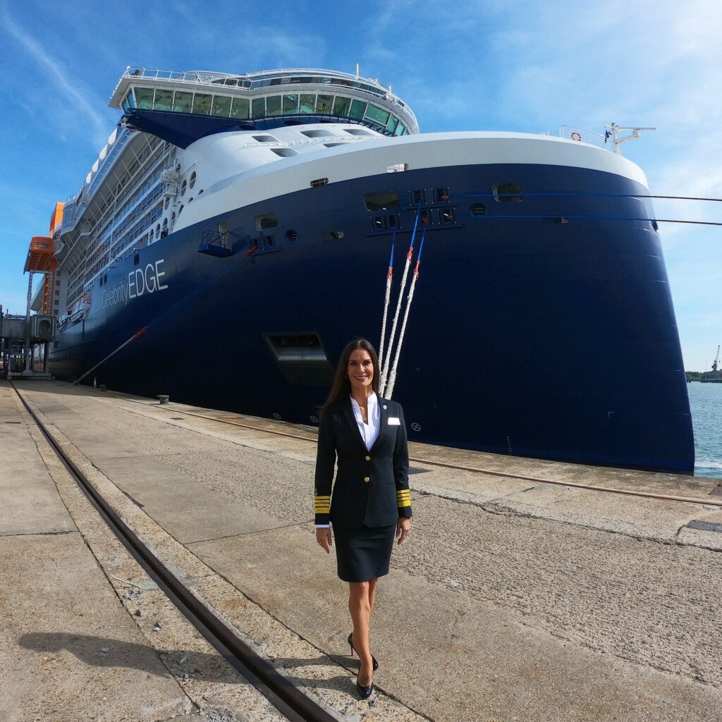 a female cruise ship crew