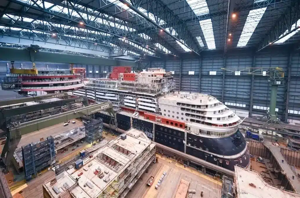 making of a cruise ship